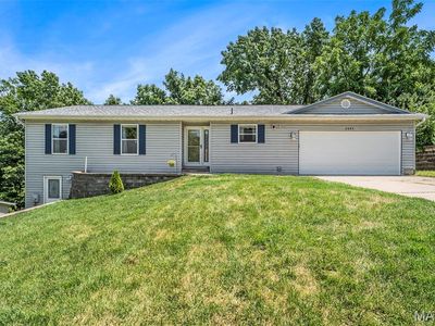2004 Sunswept Ln, High Ridge, MO, 63049