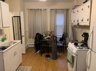 160 Endicott St #101FF, Boston, MA 02113