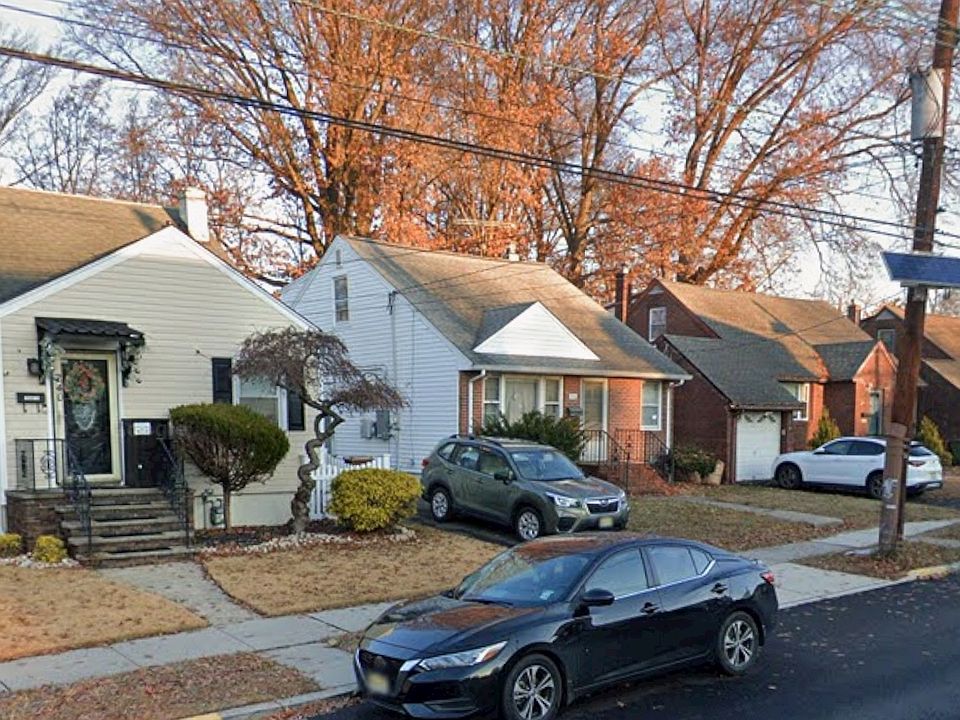 2nd image of 300 W Linden Ave