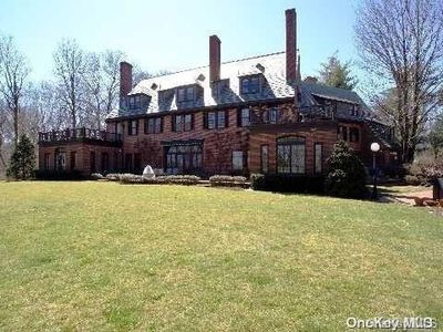 219 Feeks Lane, Locust Valley, NY, 11560
