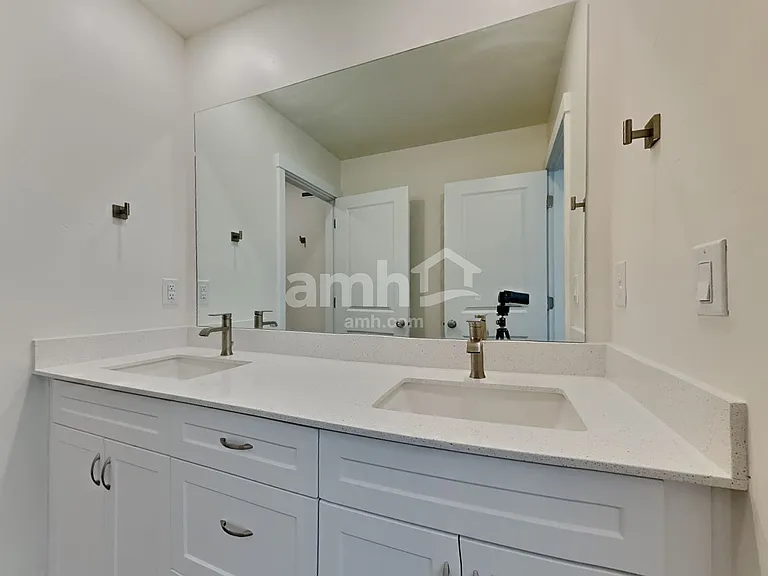 9480 W Clancey St — Photo 15