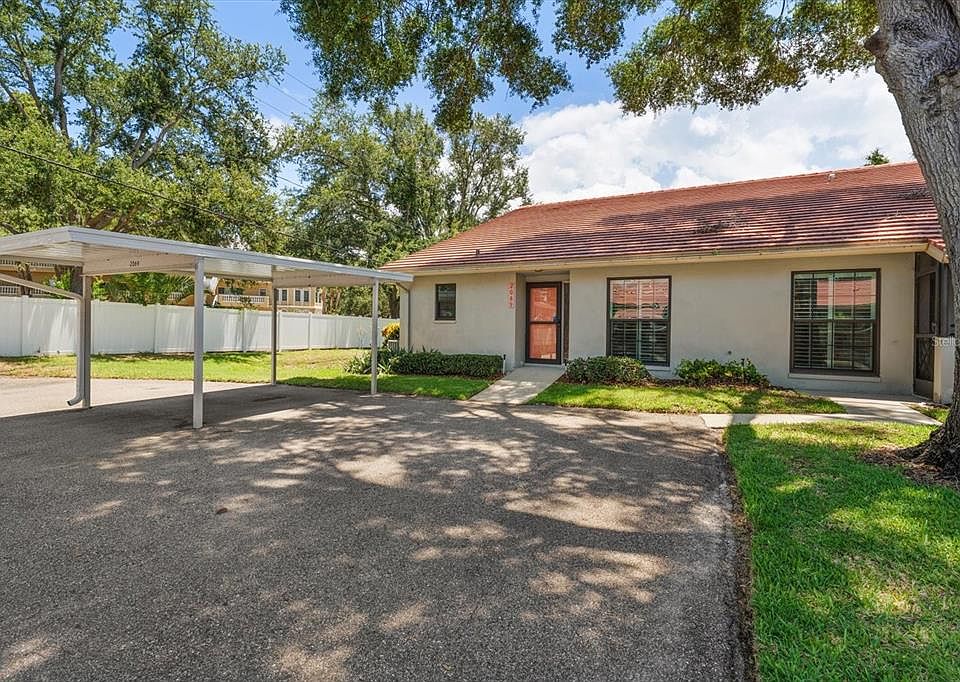 1st image of 2069 Lakeview Dr