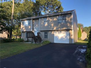 61 Wayland Trl, Narragansett, RI 02882