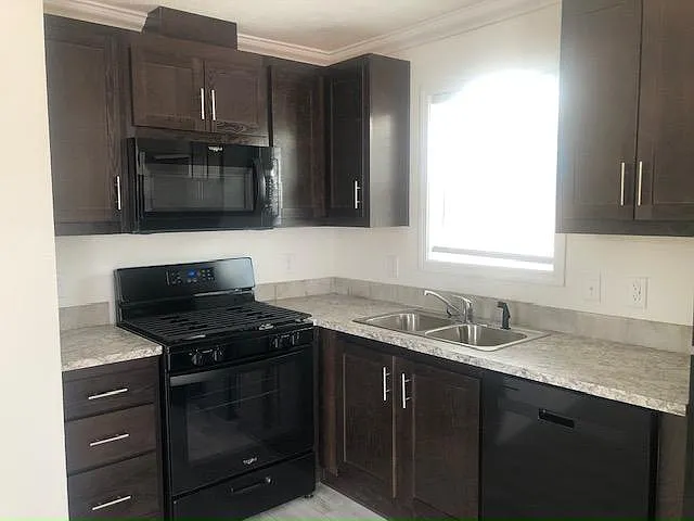 1 bed, 1.0 bath, 668 sqft, $1,450 — Photo 2