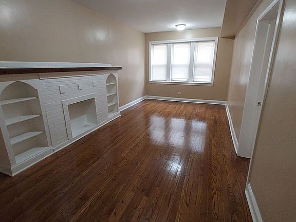 4th image of 204 N Kenneth Ave #204-1W