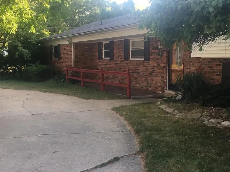 3175 Talbot Dr — Photo 17