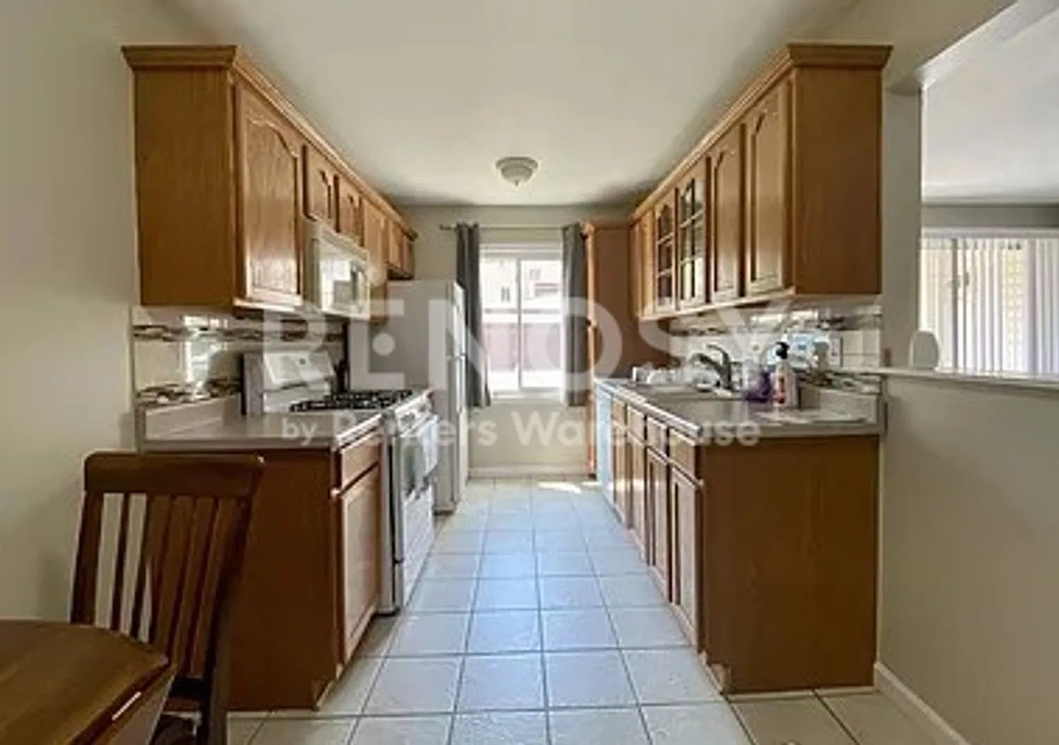 Available October 10th 1 Bedroom 1 Bath Condo in Plymouth — Photo 2