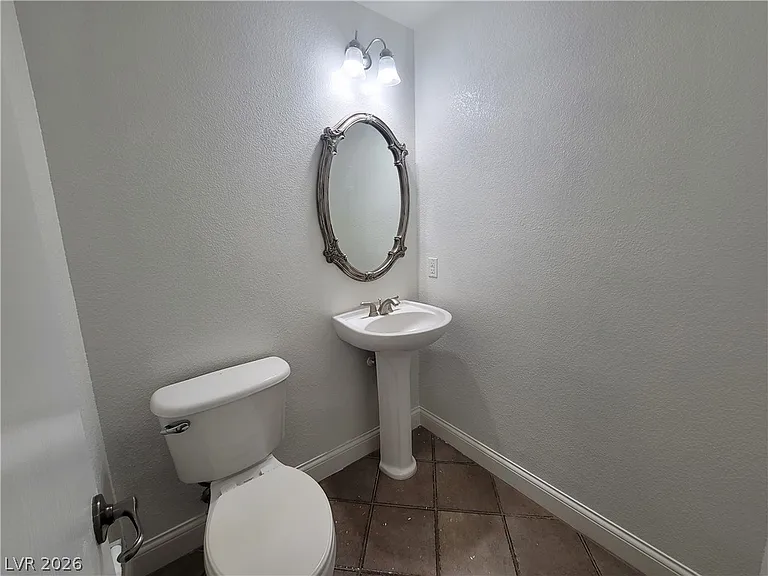 6140 Pine Villa Ave #103 — Photo 6