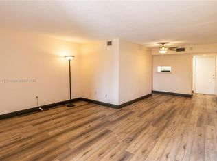 10500 SW 108th Ave APT B216, Miami, FL 33176