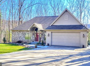 108 Arapahoe Ln, Hazleton, PA 18202