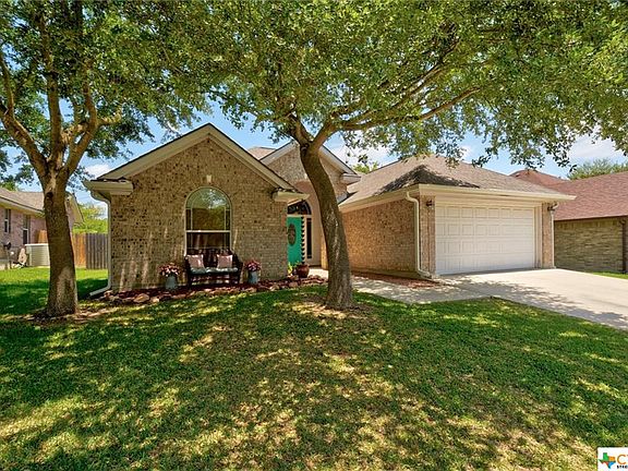 2nd image of 127 River Park Dr