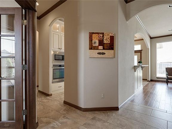 4th image of 17204 Serrano Dr