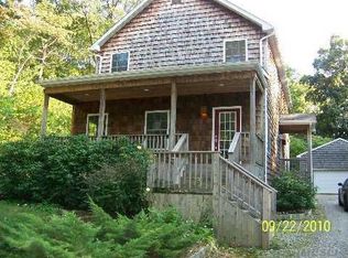 66 Old Post Rd, Mount Sinai, NY 11766