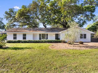 1560 E 2nd St, Pass Christian, MS 39571