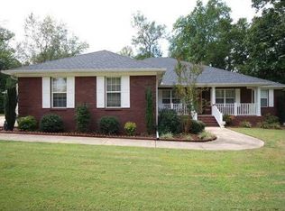 104 Southern Oaks Dr, Huntsville, AL 35811