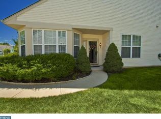 40 Larkspur Dr, Marlton, NJ 08053