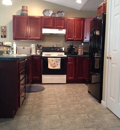 4th image of 2124 Weeping Willow Ln