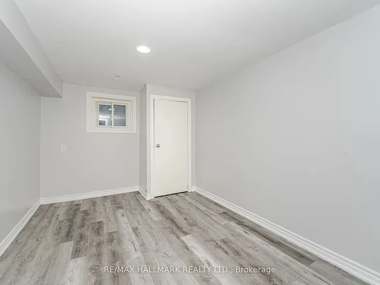 88 Bernick Dr — Photo 18