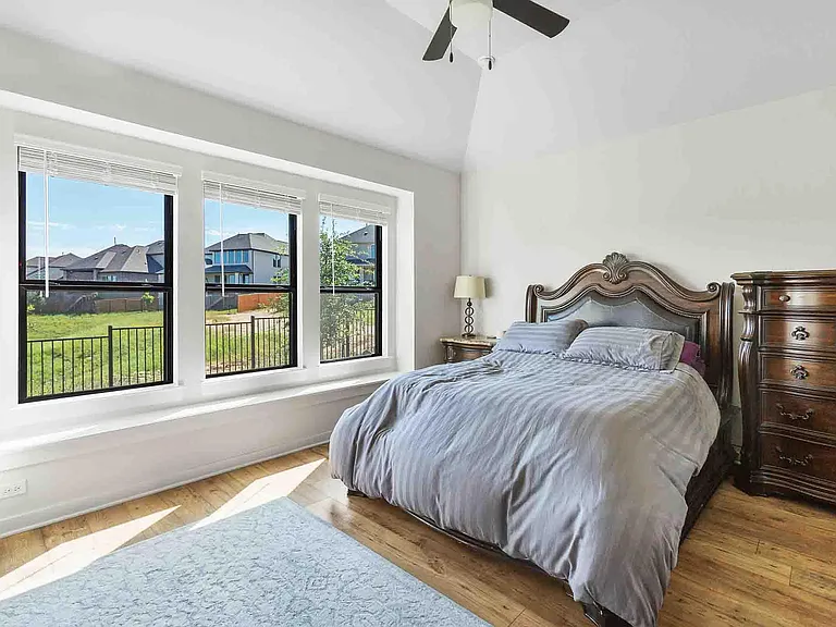 220 Basket Flower Loop — Photo 17