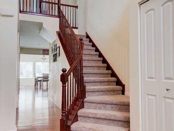 2nd image of 7712 Scarlett Oak Dr