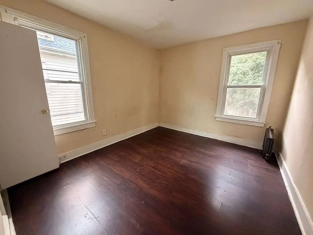 3 bed, $1,625 — Photo 4