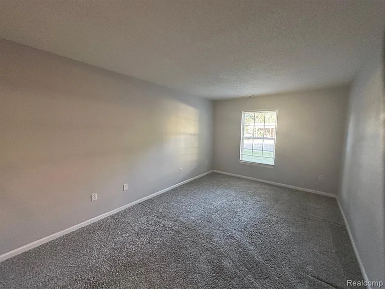 12101 Pinehurst Ln — Photo 10