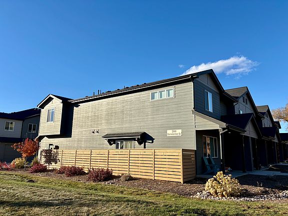 3rd image of 2968 Barnstormer St #1