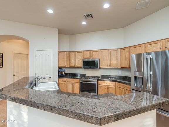 4th image of 10029 E Cedar Hill Dr