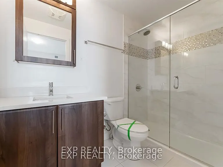 40 Nepean St #1607 — Photo 23