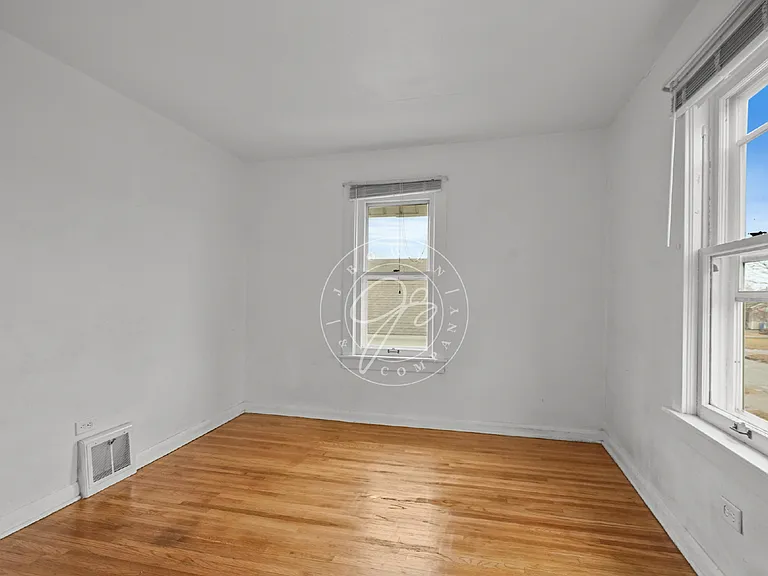 823 Custer Dr — Photo 8