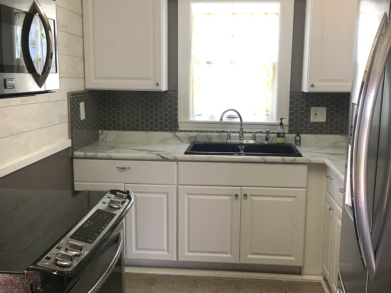 4 bed, 1393 sqft, $1,600 — Photo 2