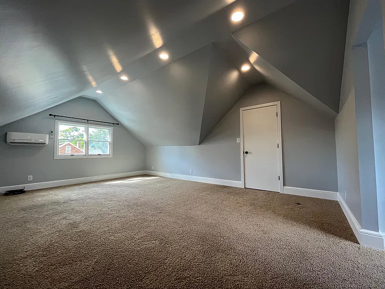 512 S Mathis Ave — Photo 21