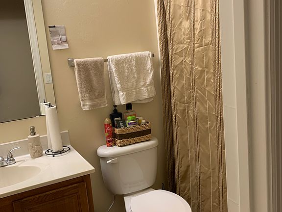 Front bathroom-view #2 (shared with one other roommate when both rooms are filled)