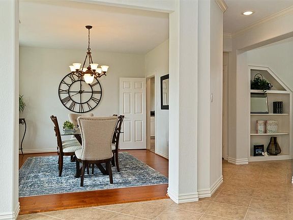5th image of 8414 Prince Charles Ct