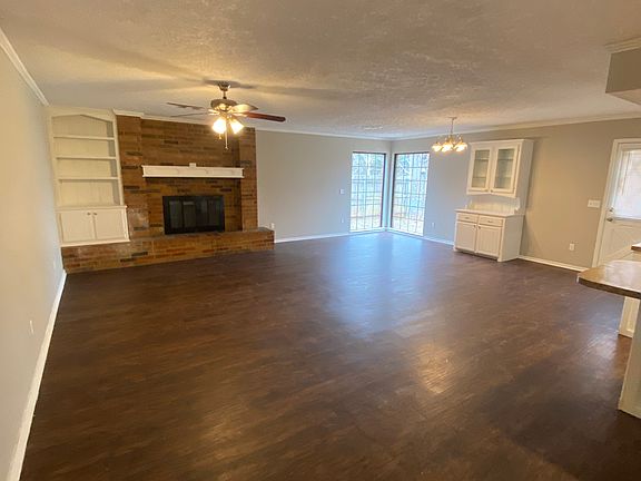 3rd image of 8205 SW 36th St