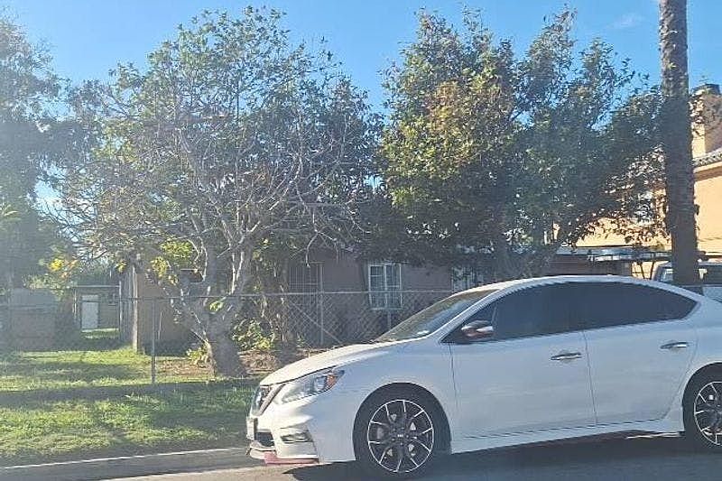 1st image of 5942 Noble St