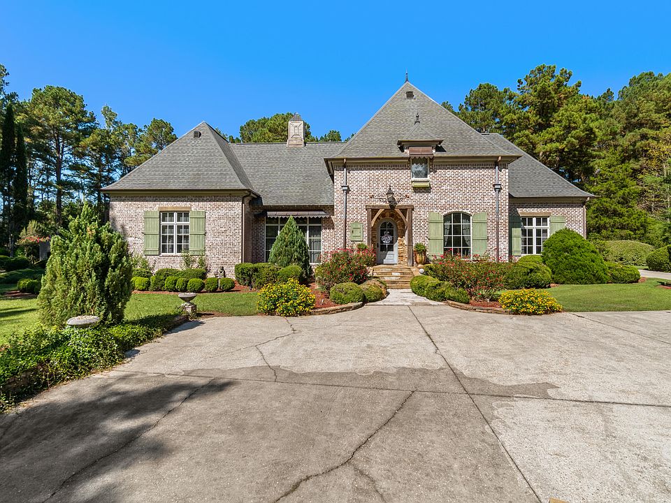 1st image of 15 Jomar Rd