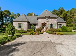 15 Jomar Rd, Laurel, MS 39443