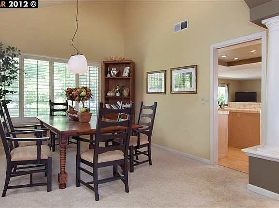 4th image of 1045 Cheshire Cir
