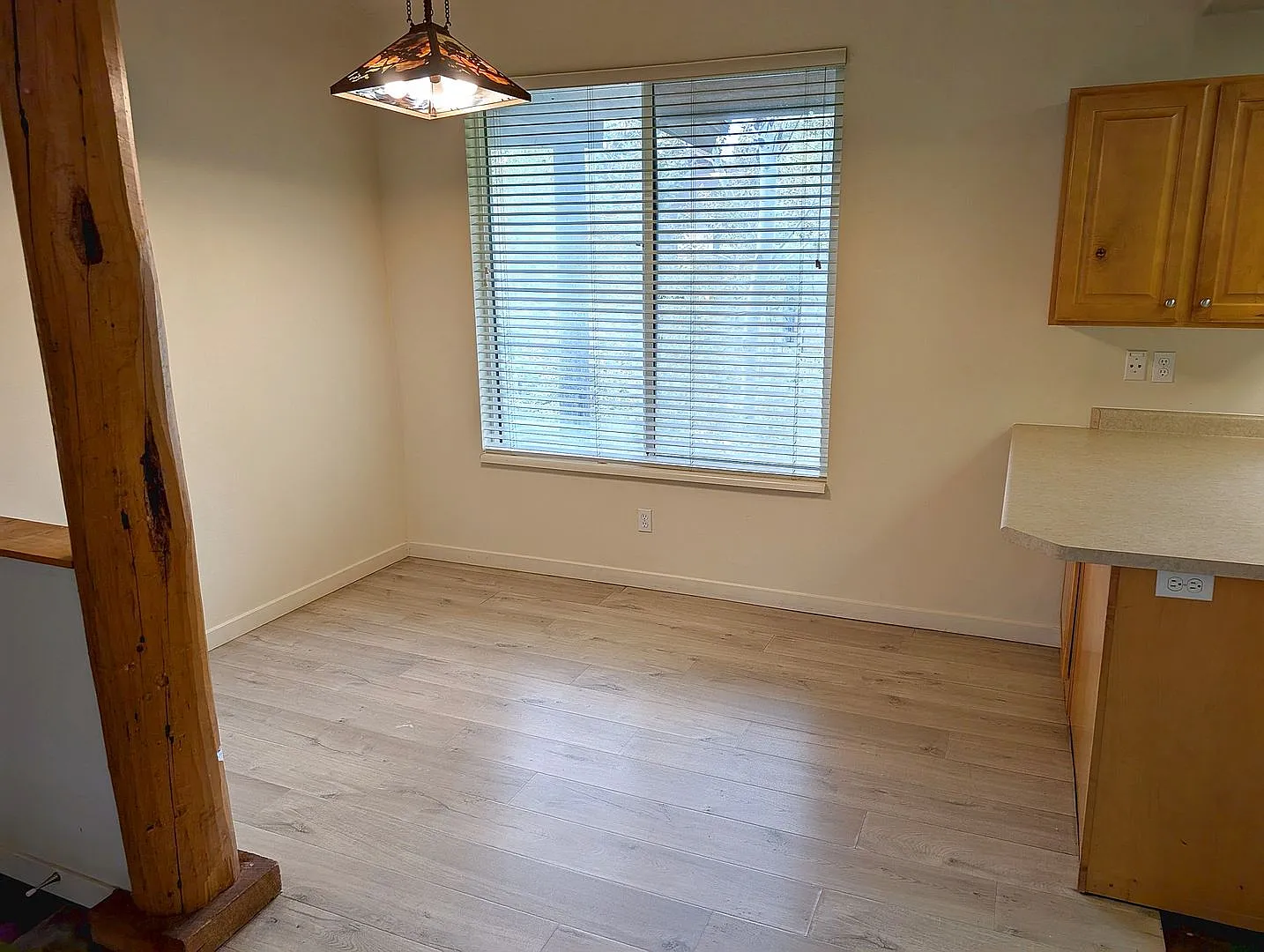 1600 W Pinebrook Blvd — Photo 3