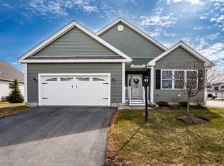 1 Mulberry Ln, Hooksett, NH 03106