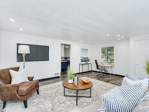 4th image of 16204 NE 160th Street