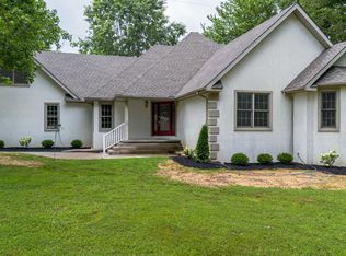 6785 Stonepoint Ct, Paducah, KY 42003