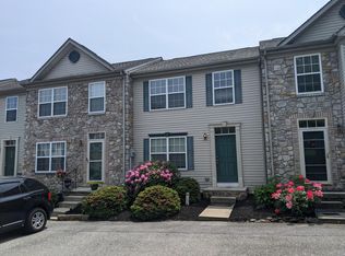 204 Royal Dr, Manchester, PA 17345