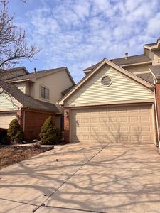 15696 Golfview Drive Ct, Riverview, MI, 48193
