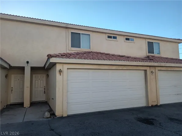 1250 E Bourbon St #4, Pahrump, NV 89048