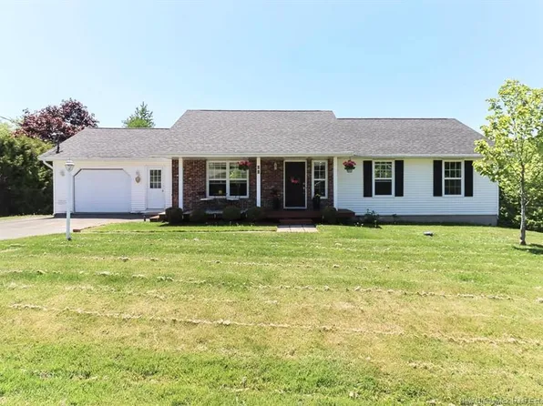 11 Princeton Ave, Quispamsis, NB E2E 3H3