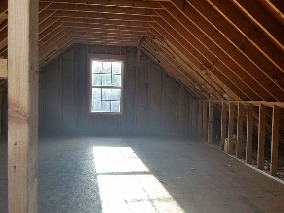 Unfinished Bonus Rm -garage