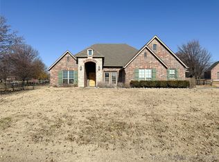 6133 E Engelmann St, Claremore, OK 74019