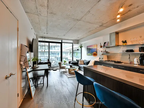 560 King St W, Toronto, ON